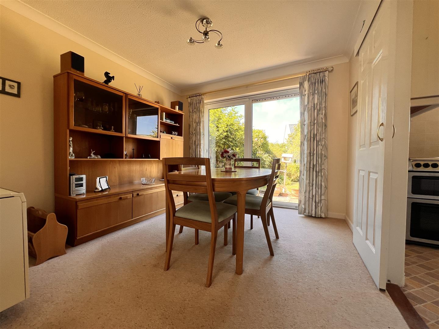 Dining Room: